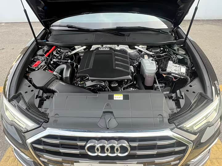 Фото 7 - Audi A6L