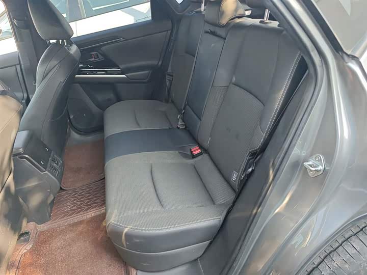 Фото 14 - Toyota bZ4X