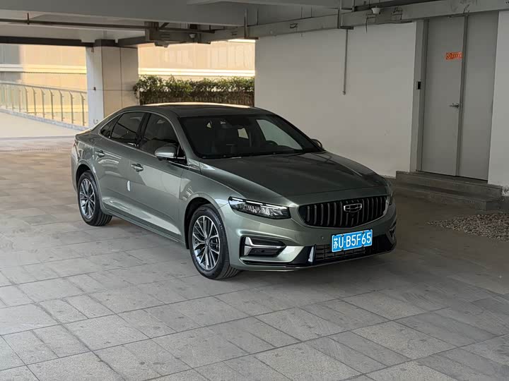 Фото 3 - Geely Preface