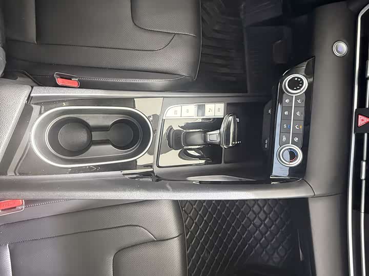 Фото 12 - Hyundai Elantra N line