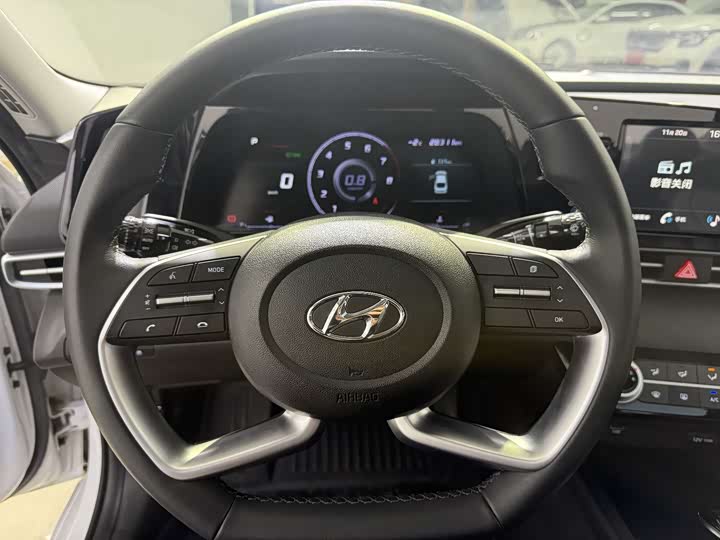 Фото 8 - Hyundai Elantra N line