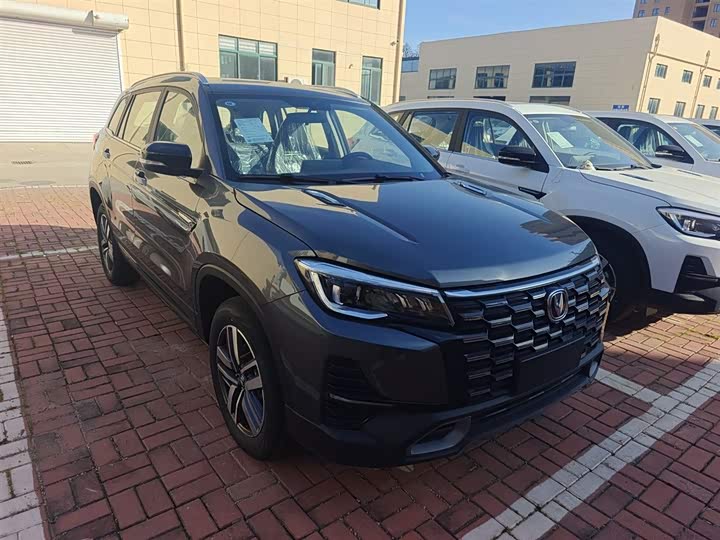 Фото 4 - Changan CS75