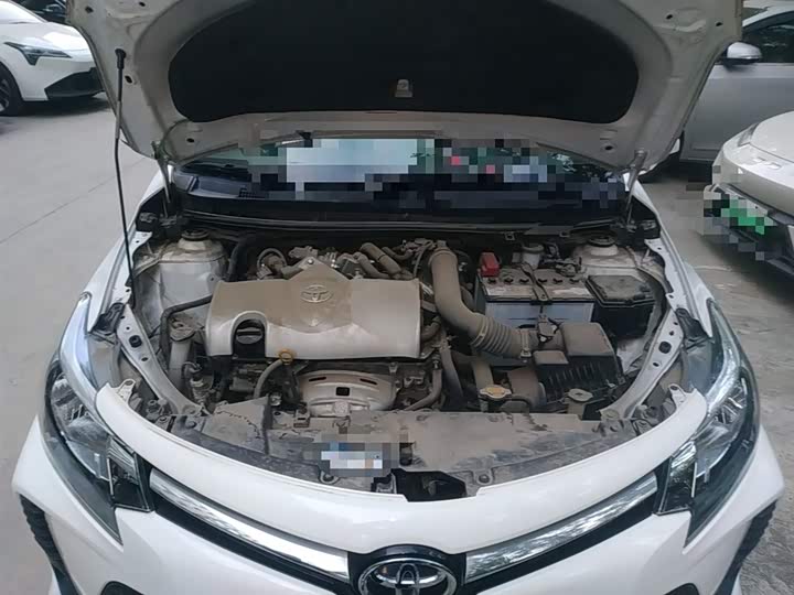 Фото 11 - Toyota Vios