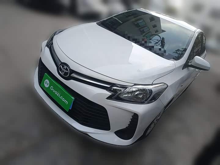 Фото 2 - Toyota Vios