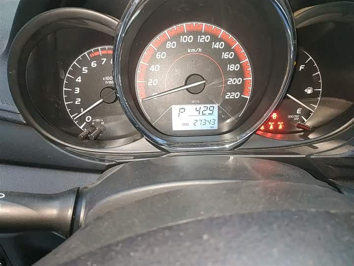 Фото 5 - Toyota Vios