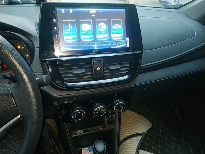 Фото 6 - Toyota Vios