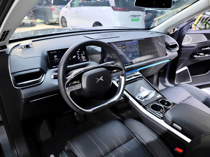 Фото 14 - XPeng G9