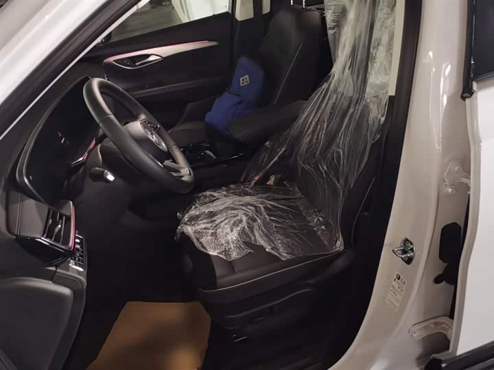 Фото 15 - Buick Envision Plus