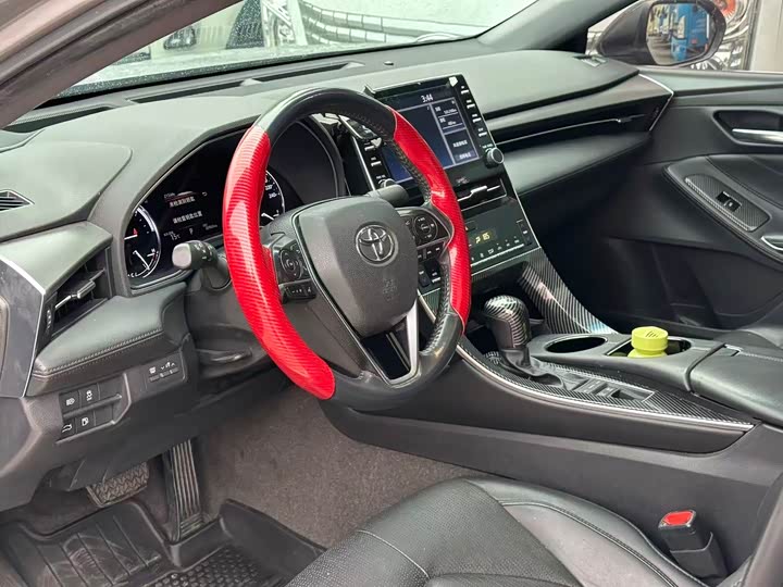 Фото 3 - Toyota Avalon