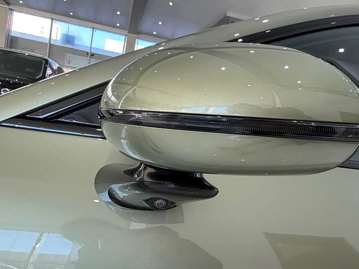 Фото 4 - Xiaomi SU7