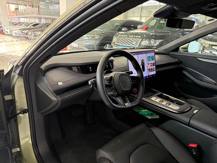 Фото 6 - Xiaomi SU7