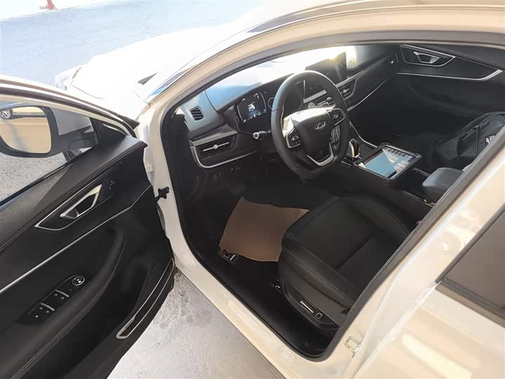 Фото 16 - Chery Tiggo 8