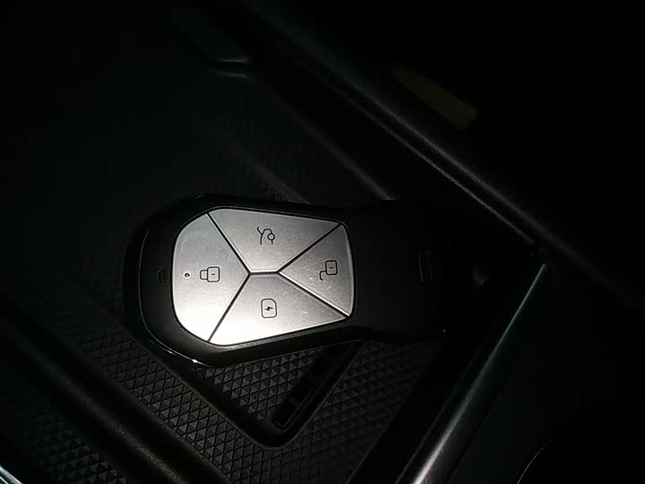 Фото 9 - XPeng G6