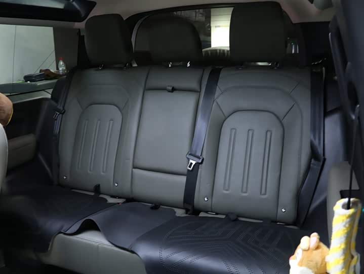 Фото 17 - Land Rover Defender