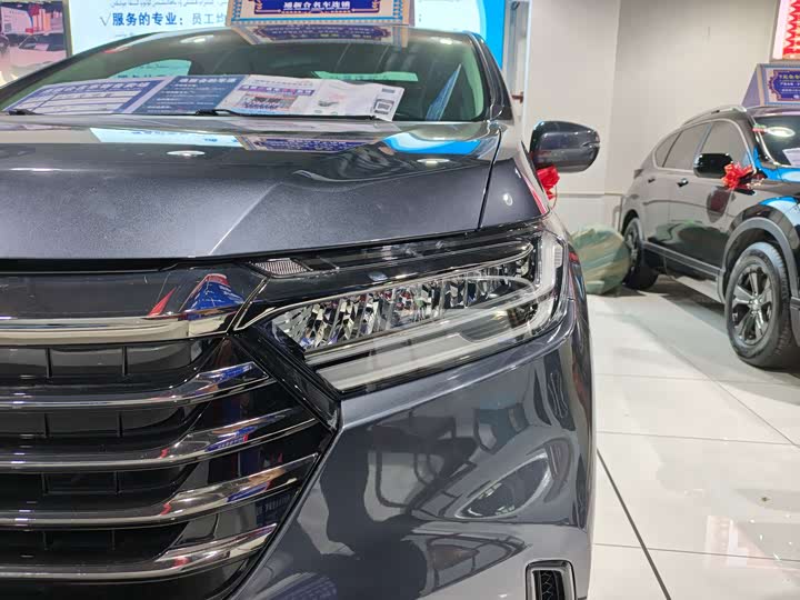 Фото 15 - Honda Odyssey