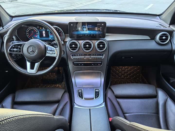 Фото 11 - Mercedes-Benz GLC-Class