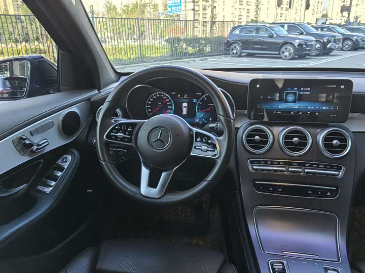 Фото 14 - Mercedes-Benz GLC-Class
