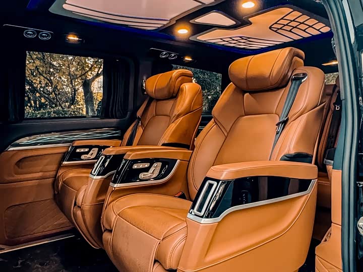 Фото 12 - Mercedes-Benz Vito