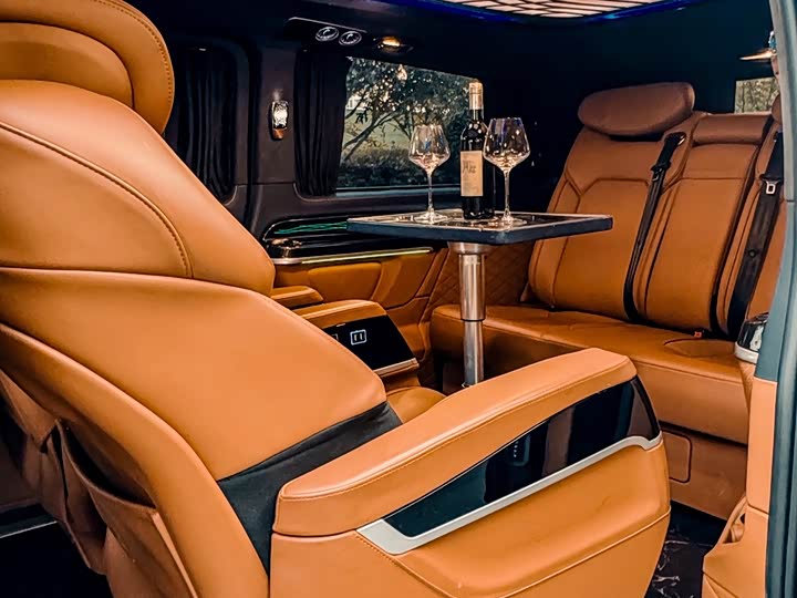 Фото 24 - Mercedes-Benz Vito