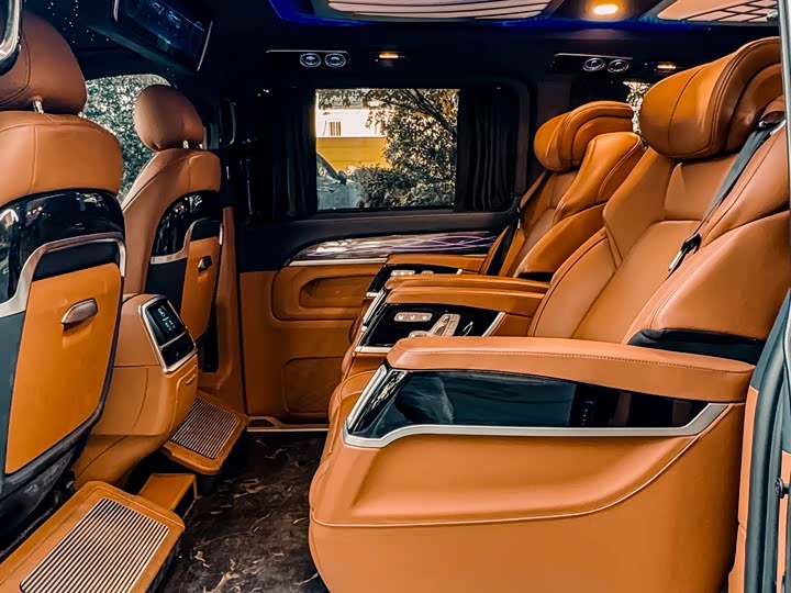 Фото 9 - Mercedes-Benz Vito