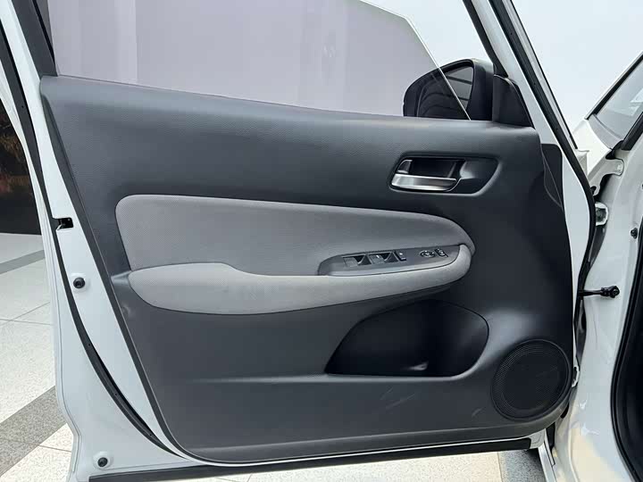 Фото 3 - Honda Life