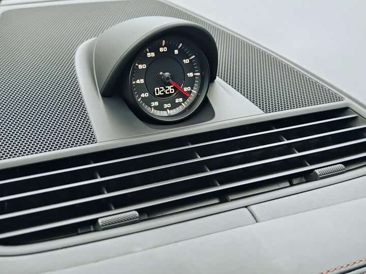 Фото 14 - Porsche Panamera