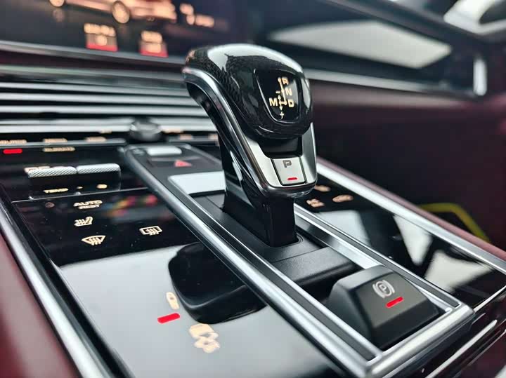 Фото 25 - Porsche Panamera