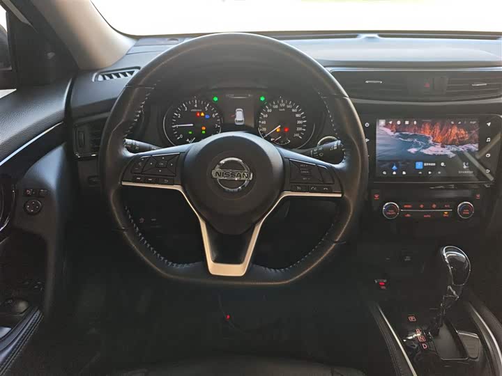 Фото 11 - Nissan X-Trail