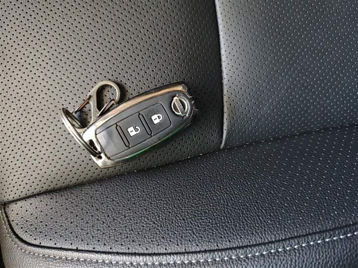 Фото 9 - Nissan X-Trail