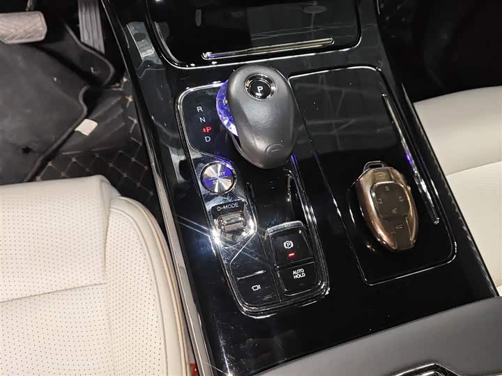 Photo 14 - GAC Trumpchi M8
