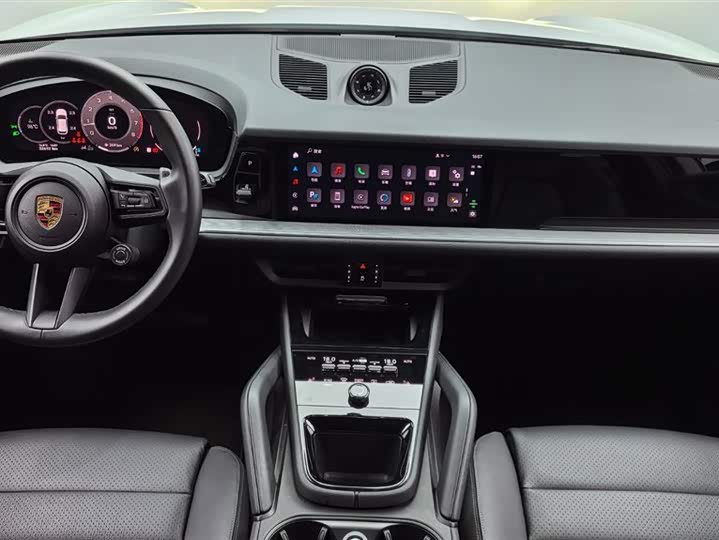 Фото 10 - Porsche Cayenne