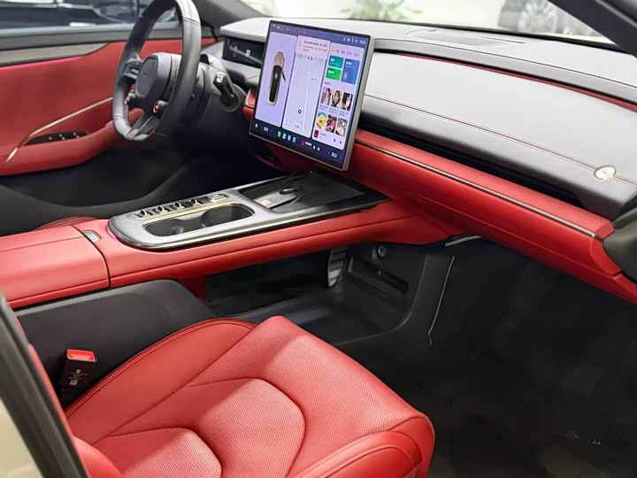 Фото 6 - Xiaomi SU7