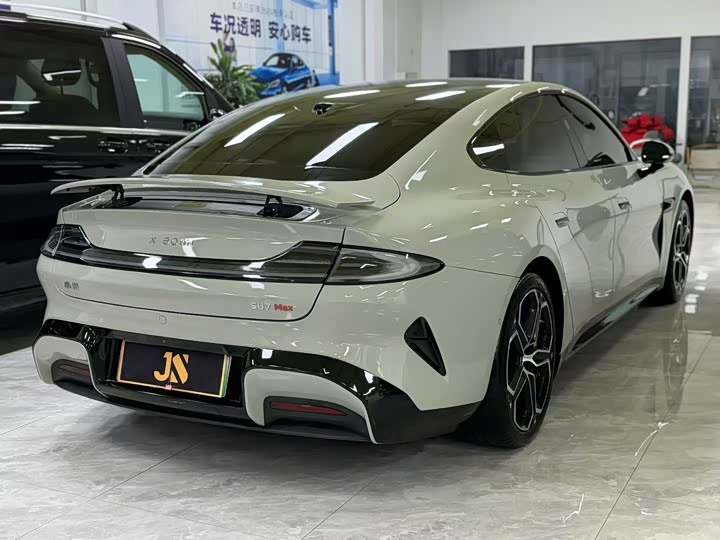 Фото 7 - Xiaomi SU7