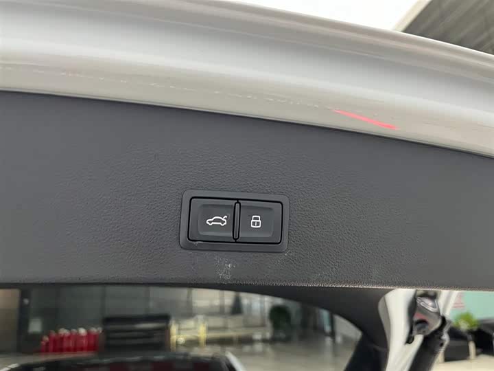 Фото 16 - Audi Q2L