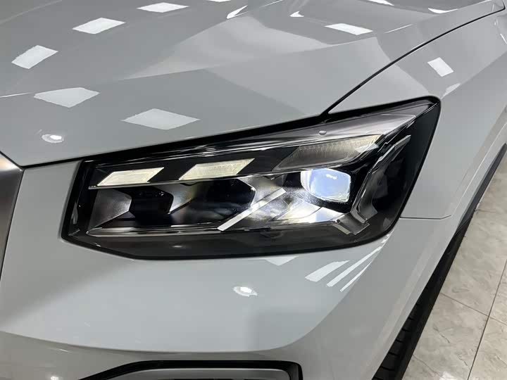 Фото 17 - Audi Q2L