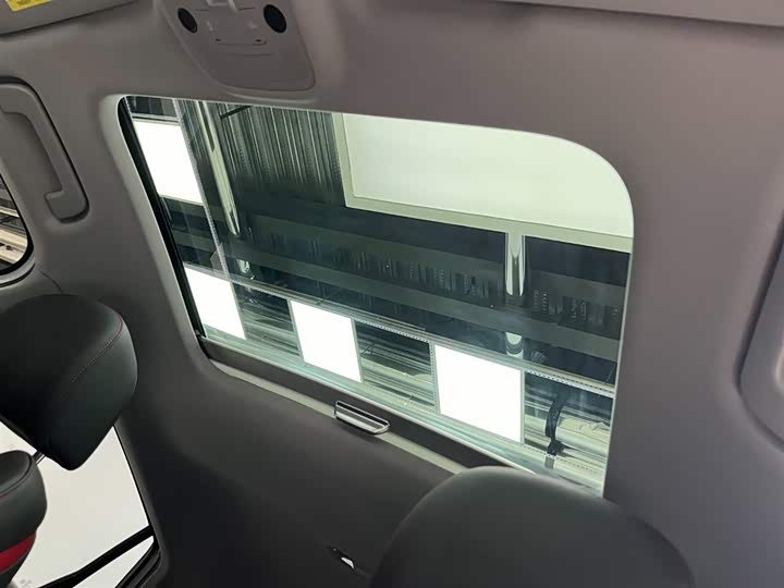 Фото 9 - Audi Q2L