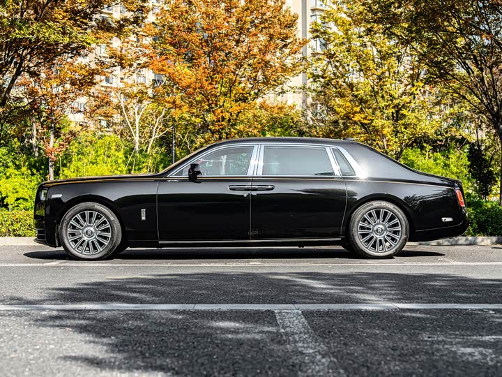 Фото 3 - Rolls-Royce Phantom