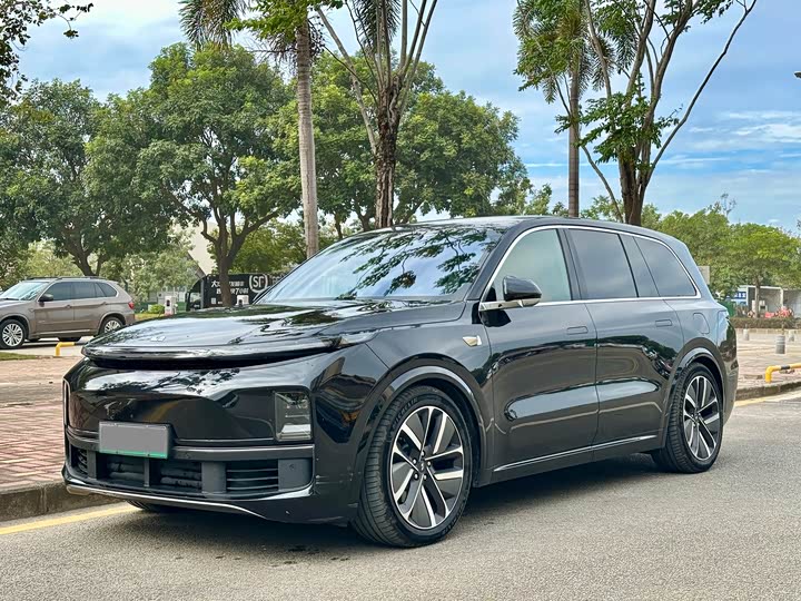 Фото 1 - LiXiang L9