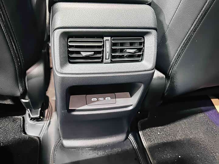 Фото 16 - Honda CR-V