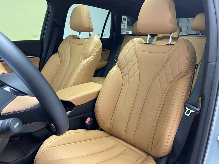 Фото 26 - Geely Monjaro L Hybrid