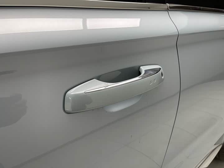 Фото 31 - Geely Monjaro L Hybrid