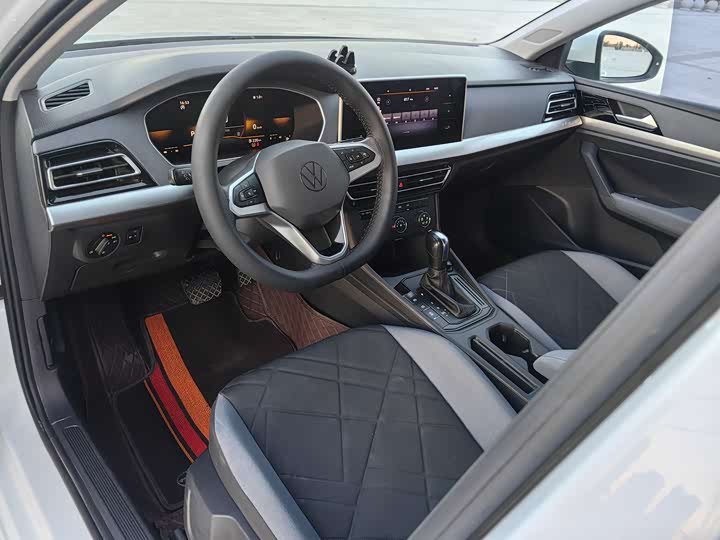 Фото 9 - Volkswagen Lavida