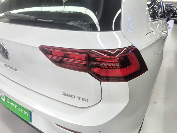 Фото 8 - Volkswagen Golf