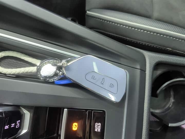 Фото 9 - Volkswagen Golf