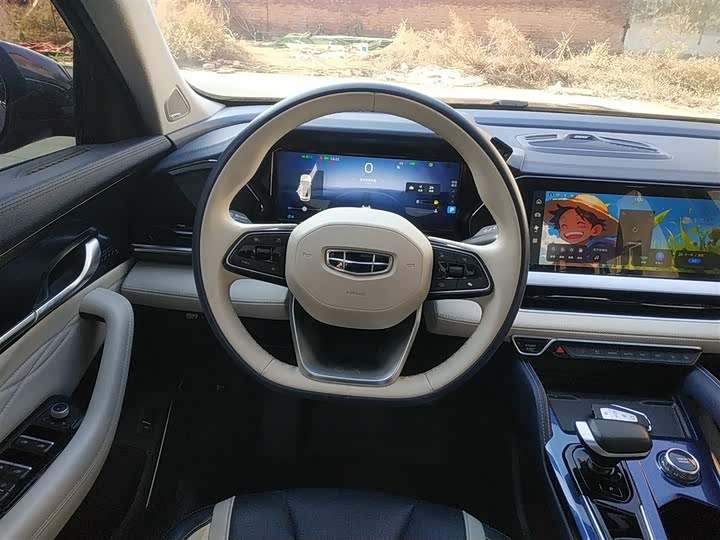 Фото 11 - Geely Monjaro