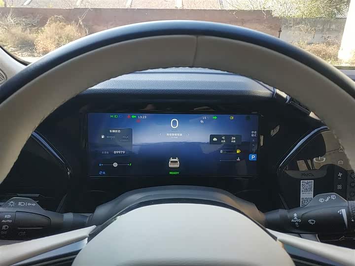 Фото 12 - Geely Monjaro