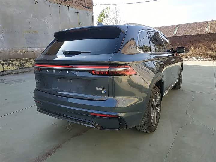 Фото 7 - Geely Monjaro