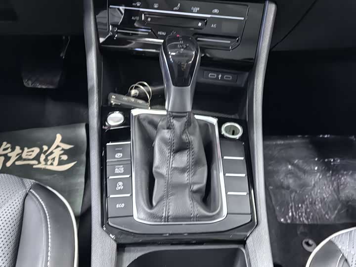 Фото 14 - Volkswagen Sagitar L