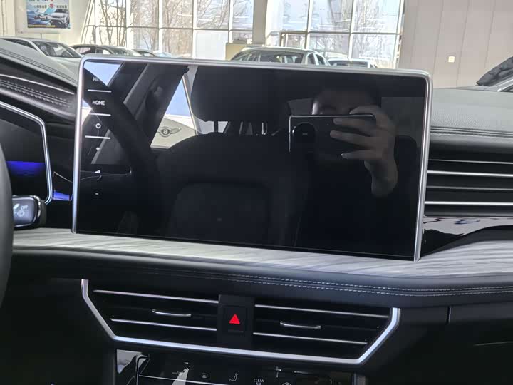 Фото 15 - Volkswagen Sagitar L