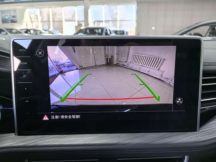 Фото 26 - Volkswagen Sagitar L